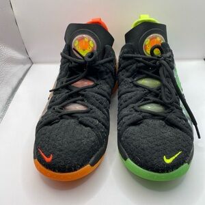 Nike LeBron 18 GS Youth Size 5y BLK/WHT-MLTI CLR CW2760-009